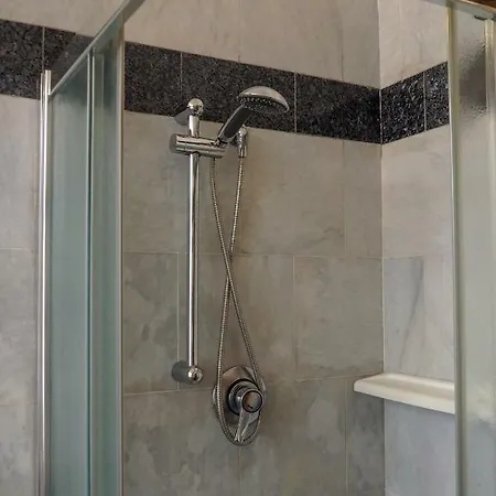 Tra Monti E Mare Apartament *