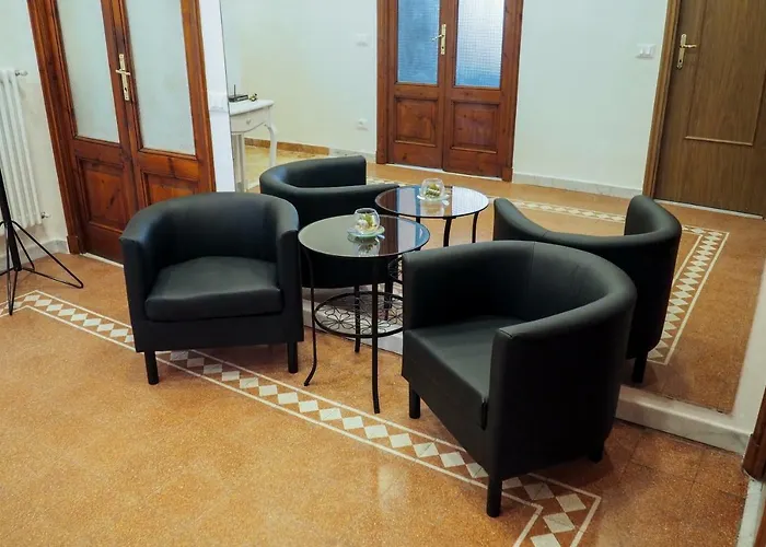 Tra Monti E Mare * La Spezia